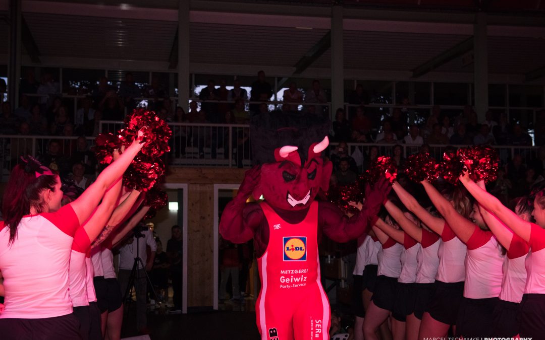 Titelfavorit Red Devils: Blick über den Tellerrand